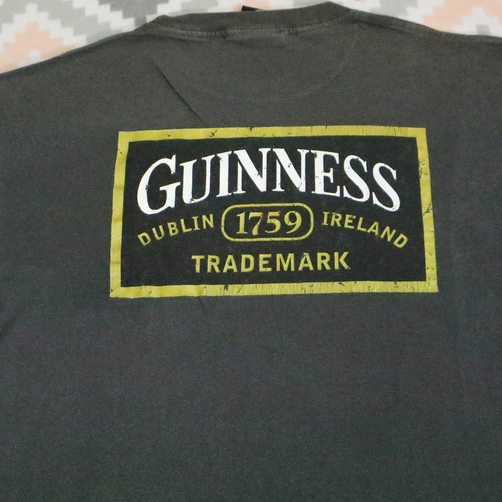Vintage Official GUINNESS Charcoal Gray Shirt Sz LG Men XL Women - Picture 2 of 5